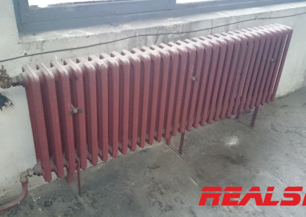 Priemyselný areál 11080m2 na predaj