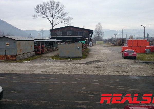 Priemyselný areál 11080m2 na predaj