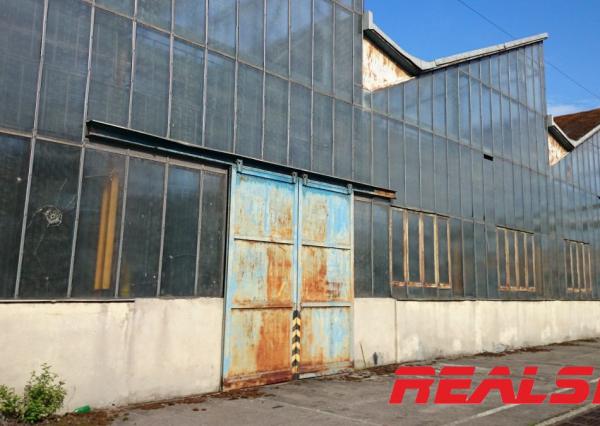 Hala 9400m2 na predaj