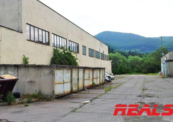 Na predaj skladové priestory 5088m2 + admin. budova