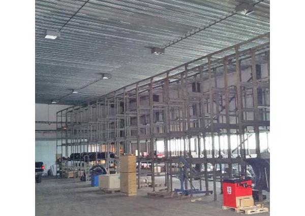 Na predaj skladové priestory 5088m2 + admin. budova