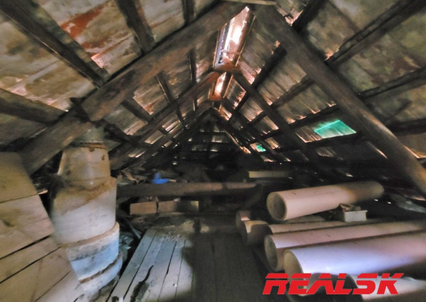 Dva rodinné domy s veľkým pozemkom v Lehote na predaj