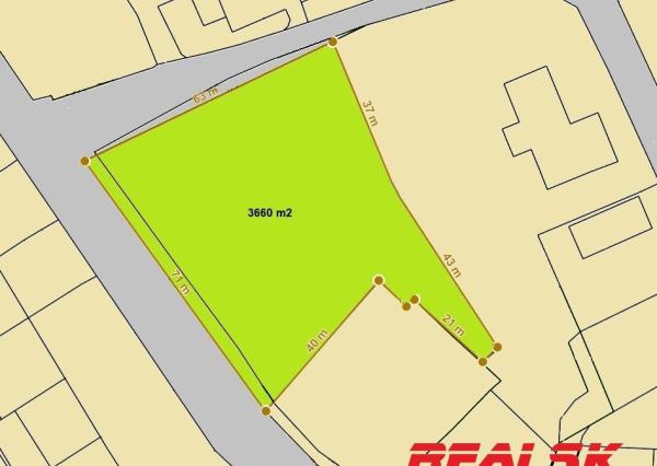 Pozemok pre bytovú výstavbu v Nitre na Zobore na predaj