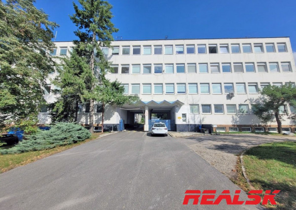 Kancelárie od 12 do 100 m2 v Nitre na prenájom