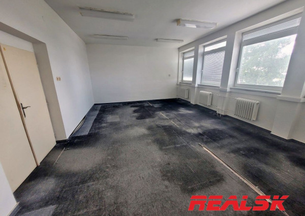 Kancelárie od 12 do 100 m2 v Nitre na prenájom