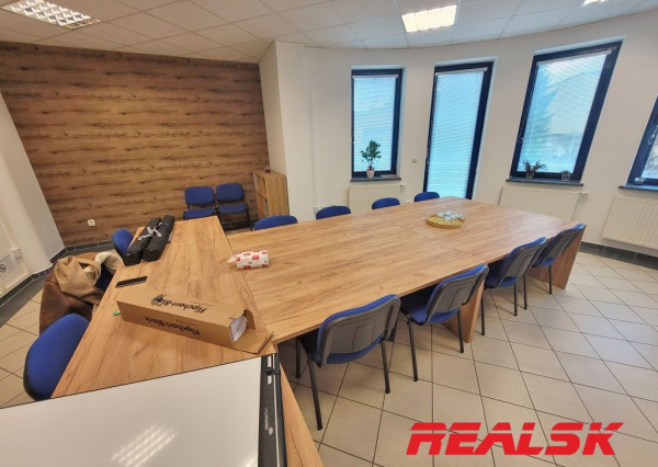 Kancelárske priestory na Svätoplukovom námestí v Nitre na prenájom