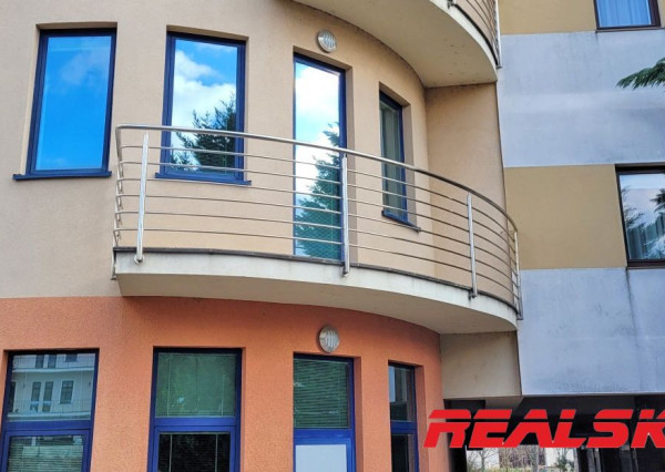 Kancelárske priestory na Svätoplukovom námestí v Nitre na prenájom