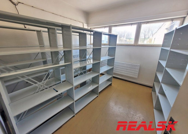 Sklad s kanceláriami v Nitre na prenájom