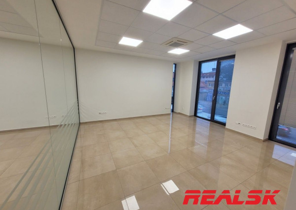 Nadštandardné kancelárske priestory v centre Nitry na prenájom