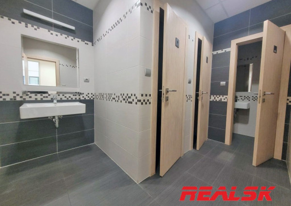 Nadštandardné kancelárske priestory v centre Nitry na prenájom