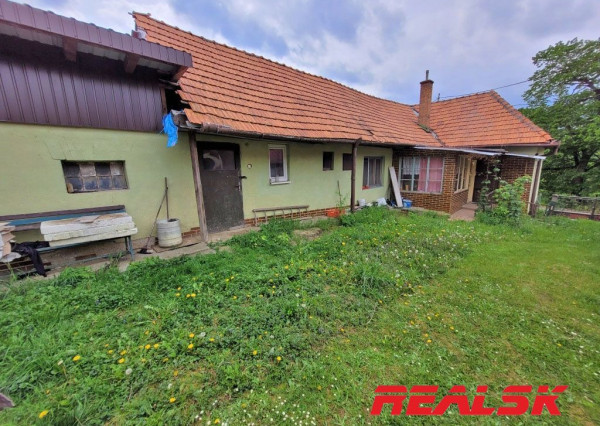 Rodinný dom s pozemkom v Nitre - Kynek, na predaj