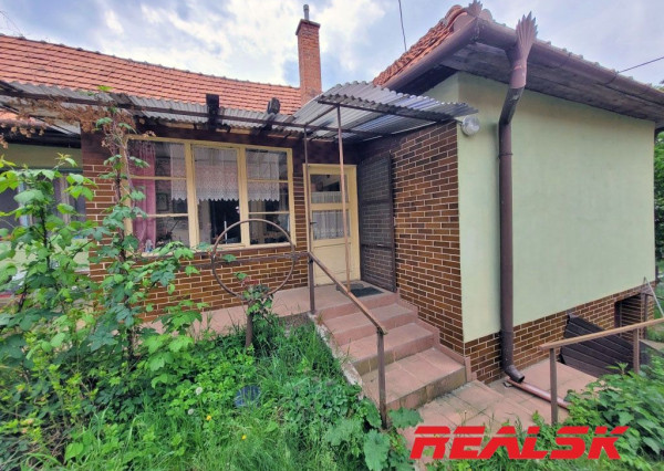 Rodinný dom s pozemkom v Nitre - Kynek, na predaj