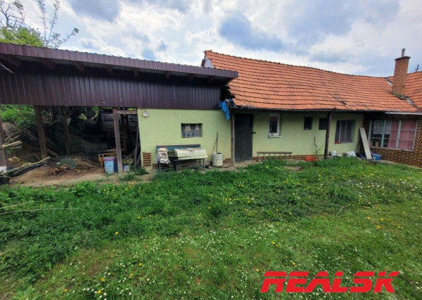 Rodinný dom s pozemkom v Nitre - Kynek, na predaj