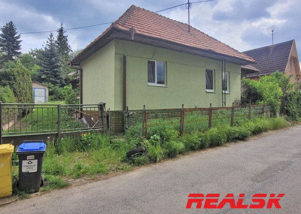 Rodinný dom s pozemkom v Nitre - Kynek, na predaj