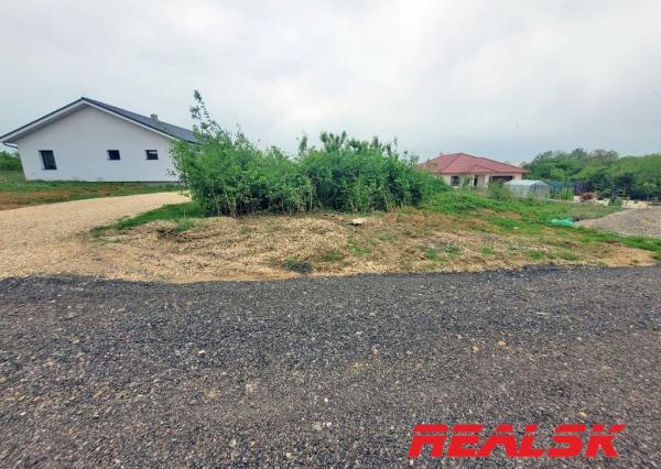 Pozemok v Nitre na Kyneku na predaj