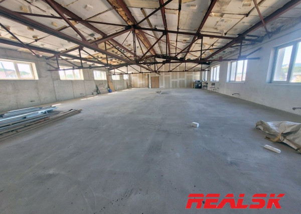 Administratívne a prevádzkové priestory v Nitre na prenájom