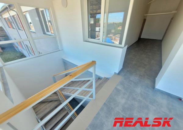 Administratívne a prevádzkové priestory v Nitre na prenájom