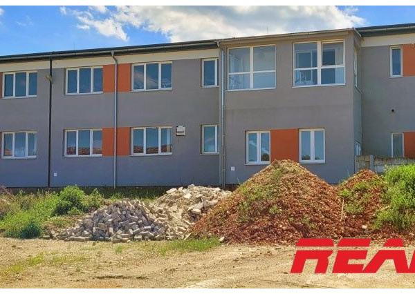 Administratívne a prevádzkové priestory v Nitre na prenájom