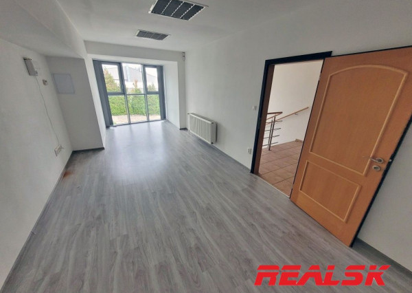 Sklad s administratívou v Nitre na predaj