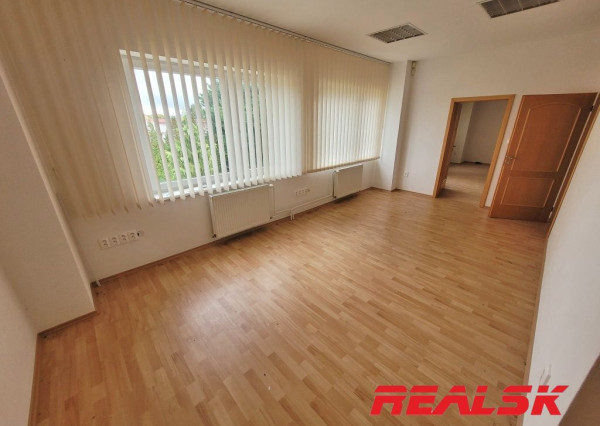 Sklad s administratívou v Nitre na predaj