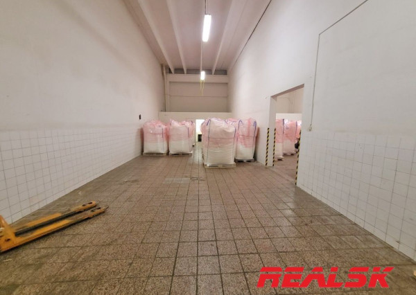 Sklad s administratívou v Nitre na predaj