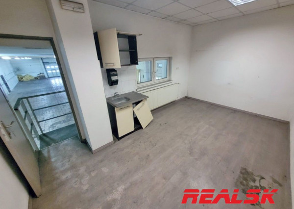 Sklad s administratívou v Nitre na predaj