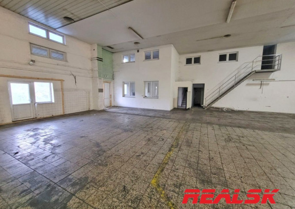 Sklad s administratívou v Nitre na prenájom