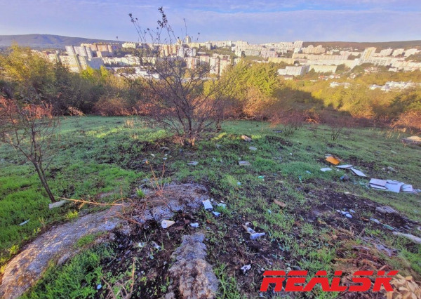 Stavebný pozemok v Karlovej Vsi na predaj