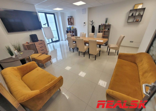 Nadštandardné kancelárske priestory v centre Nitry na prenájom