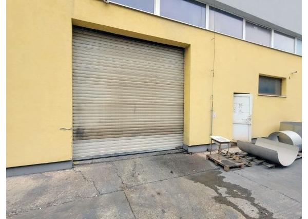 Priestory pre výrobu a skladovanie s mostovým žeriavom alebo bez, v Nitre na prenájom