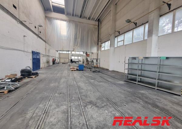 Priestory pre výrobu a skladovanie s mostovým žeriavom alebo bez, v Nitre na prenájom