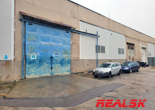 Výrobno-skladové priestory s mostovým žeriavom v Nitre na prenájom