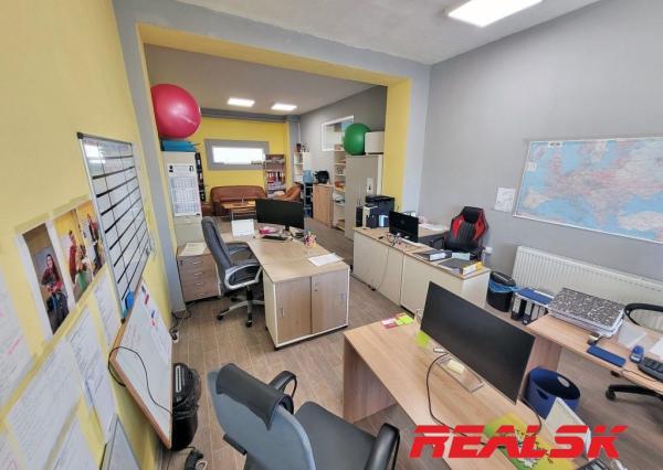 Kancelária s parkovaním v Nitre na prenájom