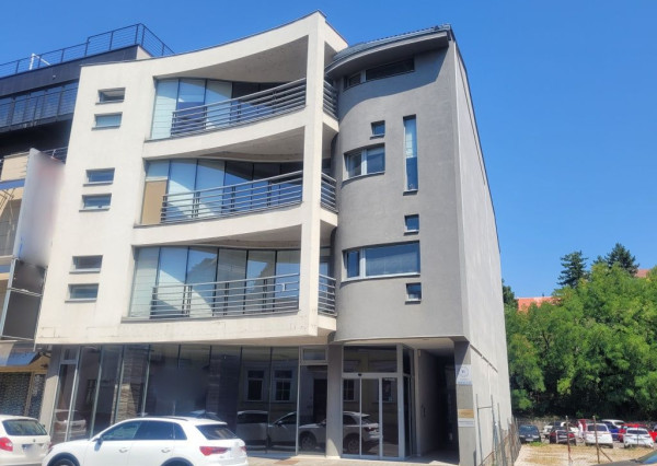 Administratívna budova v centre Nitry na prenájom