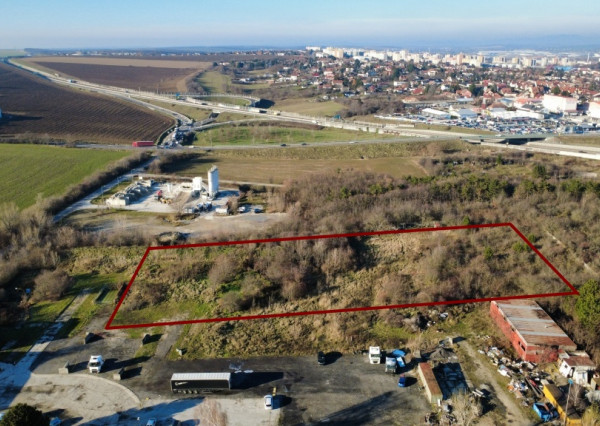 Priemyselný pozemok v Nitre na predaj