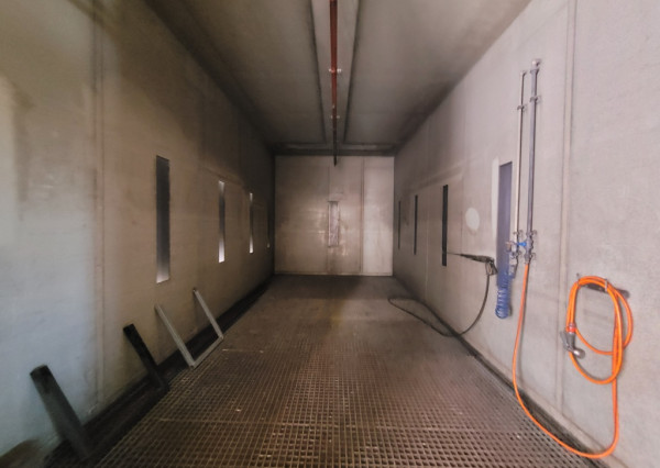 Hala s lakovňou v Nitre na predaj