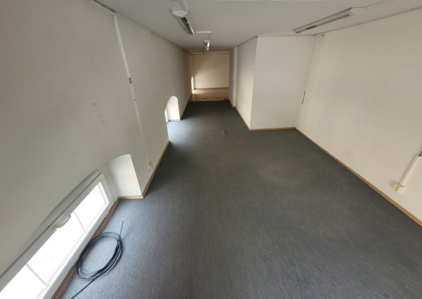 Prevádzkové priestory v centre Nitry s parkovaním - prenájom