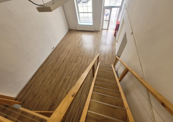 Prevádzkové priestory v centre Nitry s parkovaním - prenájom