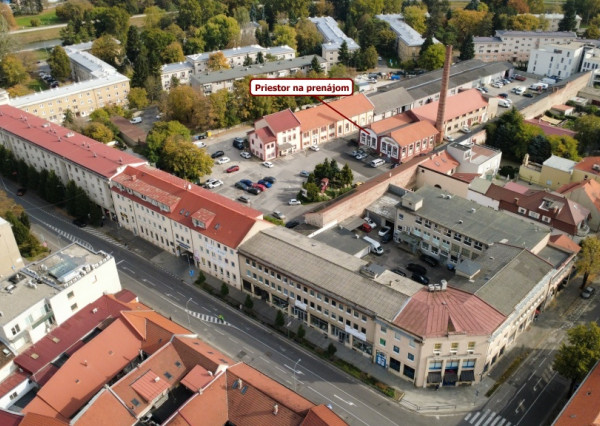 Prevádzkové priestory v centre Nitry s parkovaním - prenájom