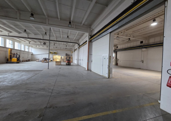 Výrobná hala s mostovým žeriavom v Nitre na prenájom