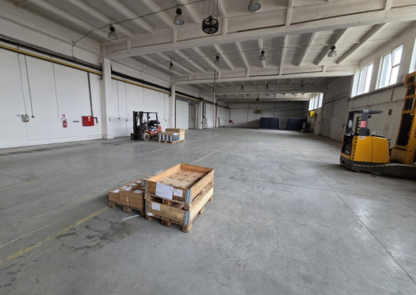 Výrobná hala s mostovým žeriavom v Nitre na prenájom