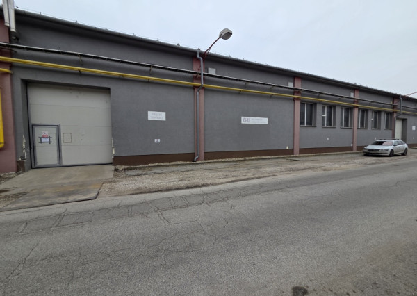 Výrobná hala s mostovým žeriavom v Nitre na prenájom