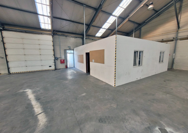 Výrobná hala so zázemím v Nitre na prenájom