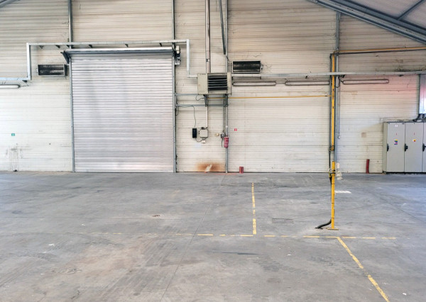 Výrobná hala so zázemím v Nitre na prenájom