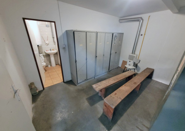 Výrobná hala so zázemím v Nitre na prenájom