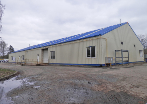 Výrobná hala so zázemím v Nitre na prenájom