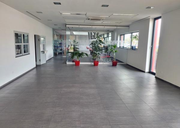 Nadštandardné priestory pre obchod a služby v Nitre na prenájom