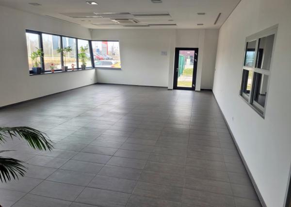 Nadštandardné priestory pre obchod a služby v Nitre na prenájom