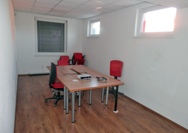 Na prenájom kancelárske priestory – Nitra, Chrenová
