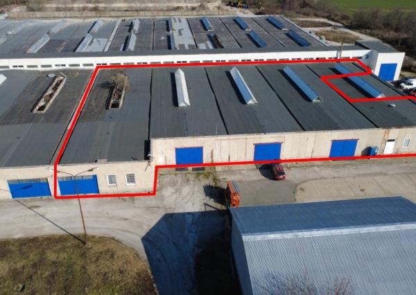 Na prenájom skladová / výrobná hala v Nitre (440 - 1318 m2)